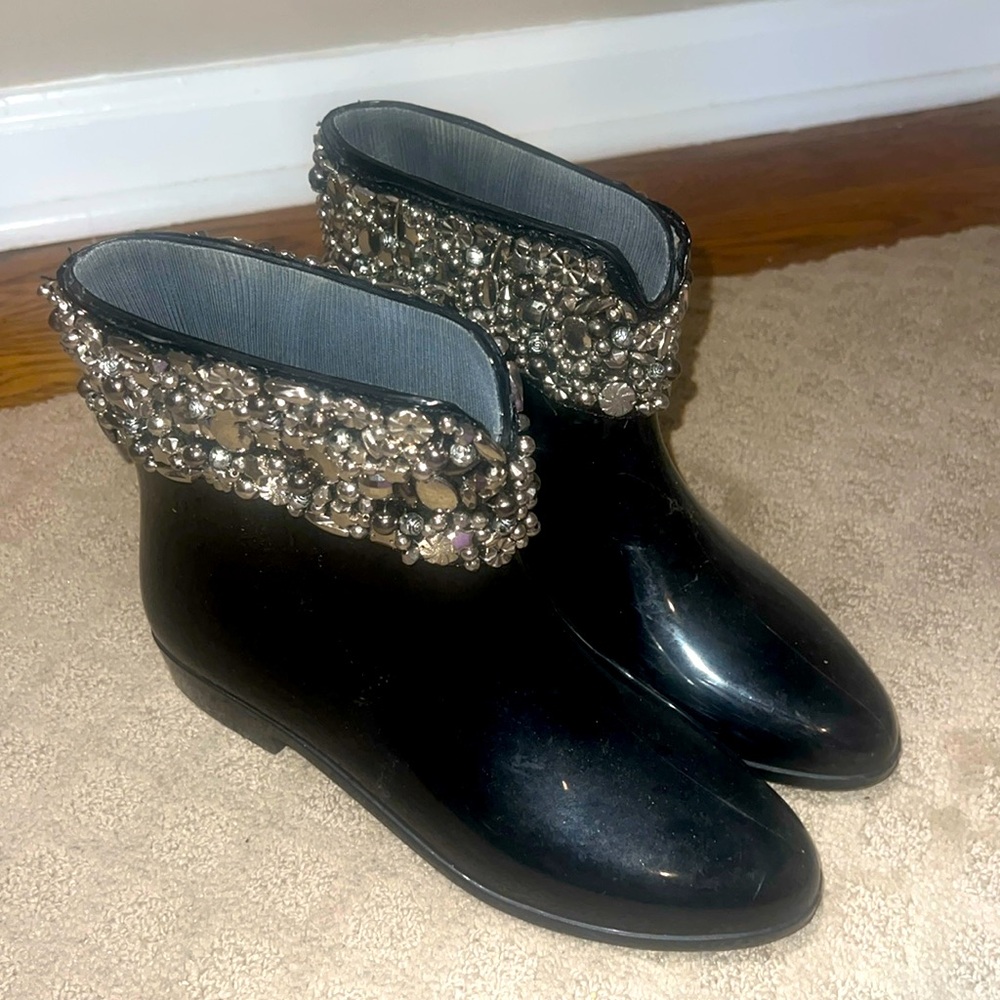 Black embellished Women’s Ankle Rain Boots sz 7